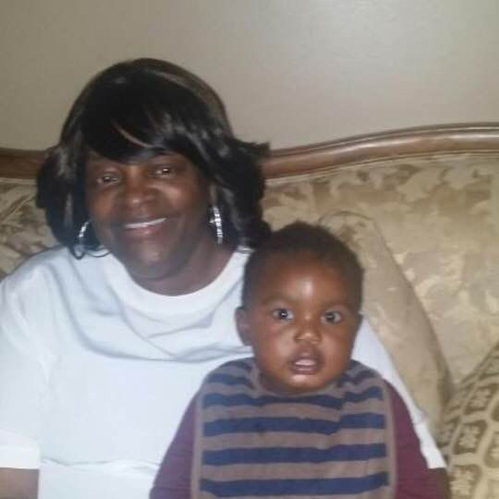 Meet your Posher, Cornelia